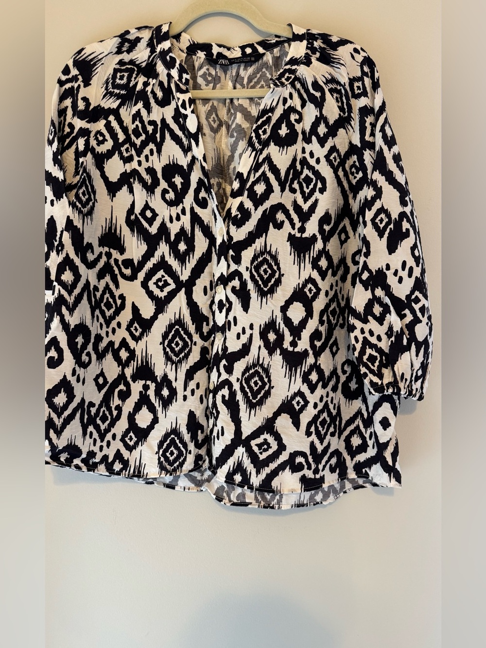 Zara Black & White Ikat Print Button Front Blouse Size S